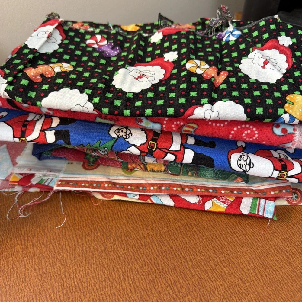 Vtg Christmas Fabric Lot, 9 Designs Have 1 Yard And A Pile Of Fabric Remnants